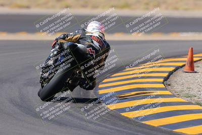 media/Oct-08-2022-SoCal Trackdays (Sat) [[1fc3beec89]]/Turn 11 Backside (1145am)/